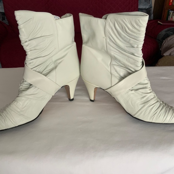 Leather boots - Picture 4 of 8